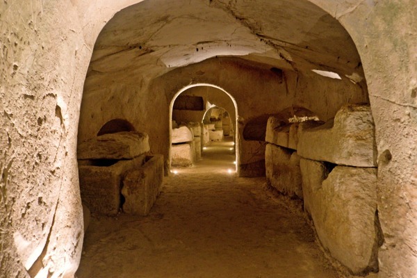 galilee/gates_house.jpg