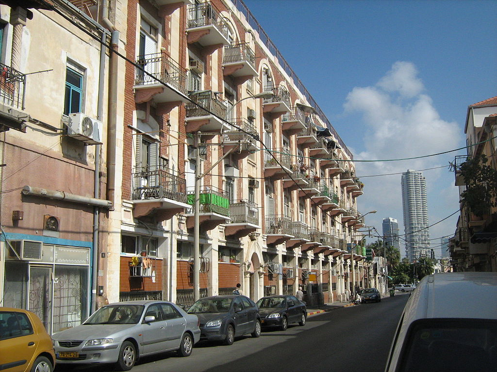 jaffa/bustrus.jpg