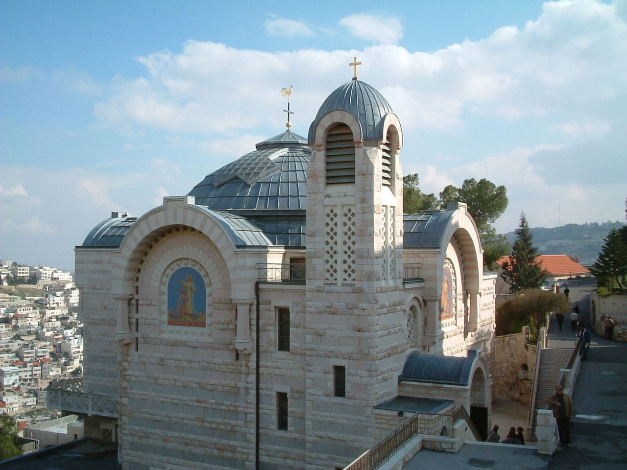 mount-zion/1280px-Church_of_Saint_Peter_in_Gallicantu.jpg
